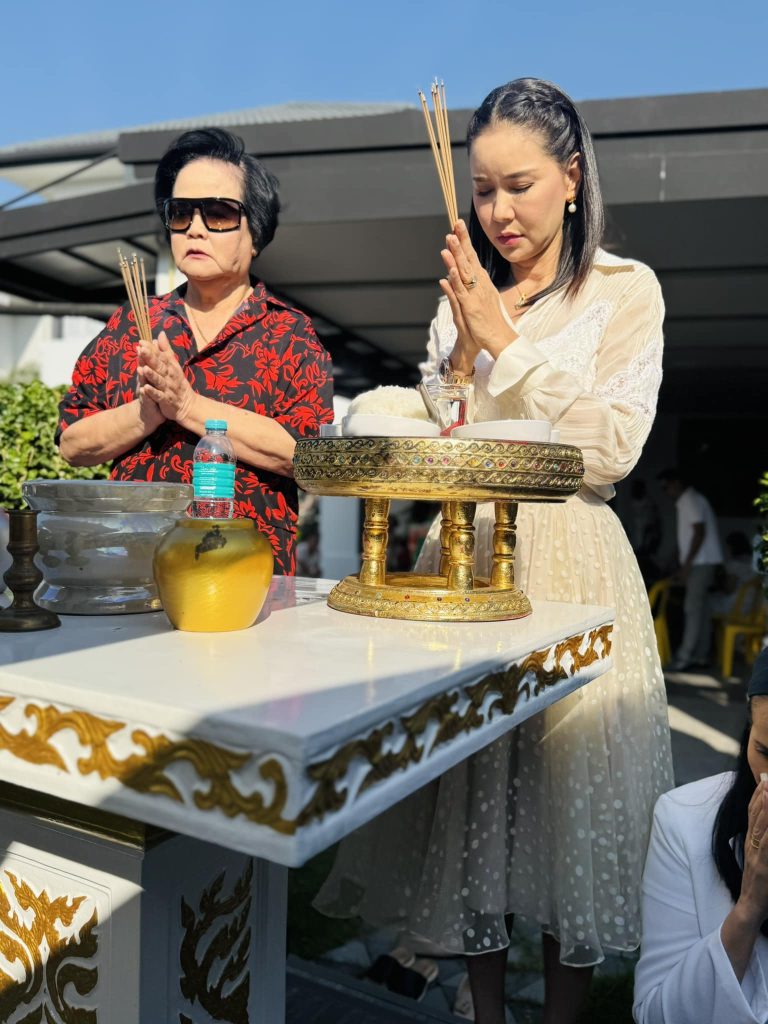 รับจัดงานบุญ