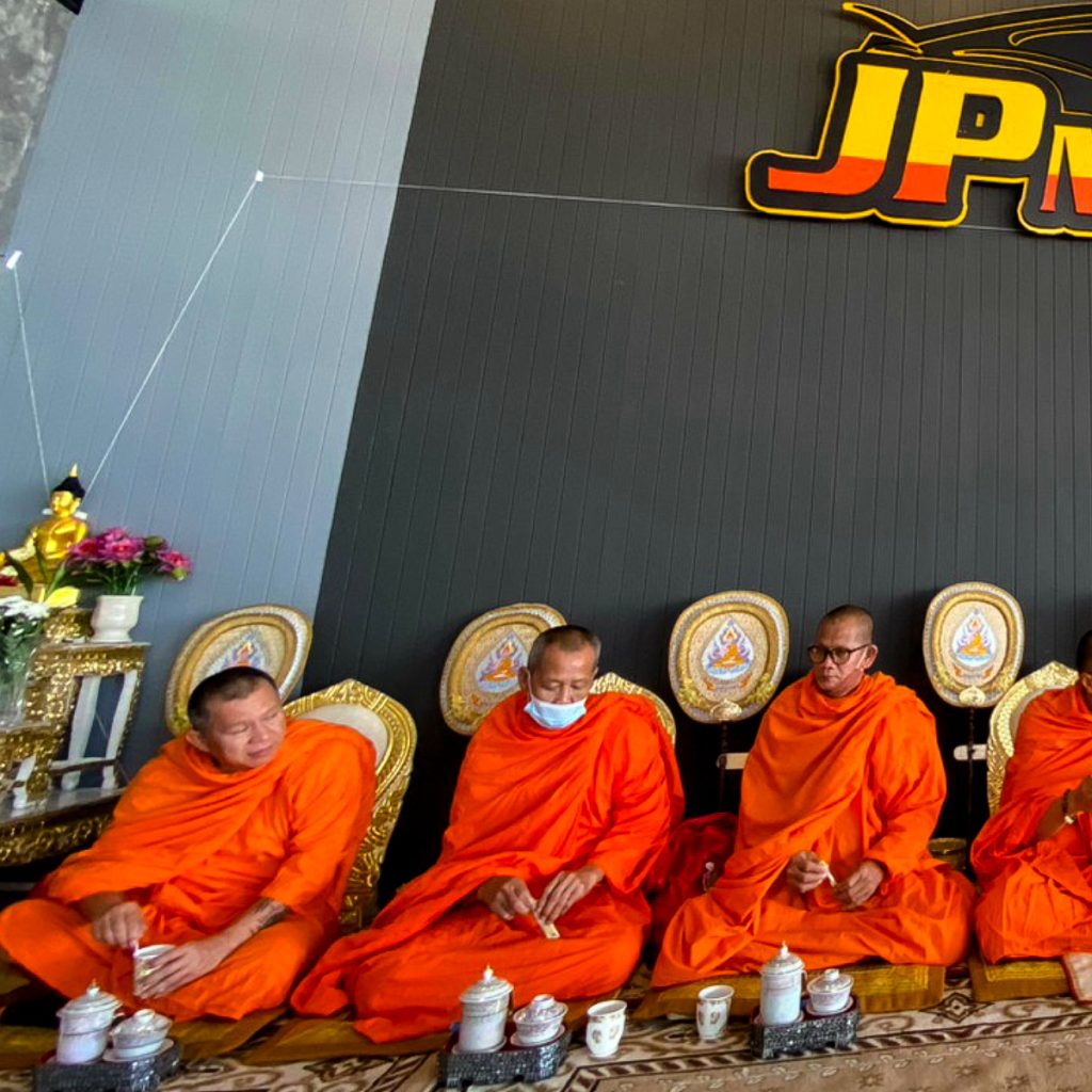 รับจัดงานบุญ
